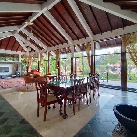 Villa Bukit Danau Lot 14 Cinengangirang Экстерьер фото