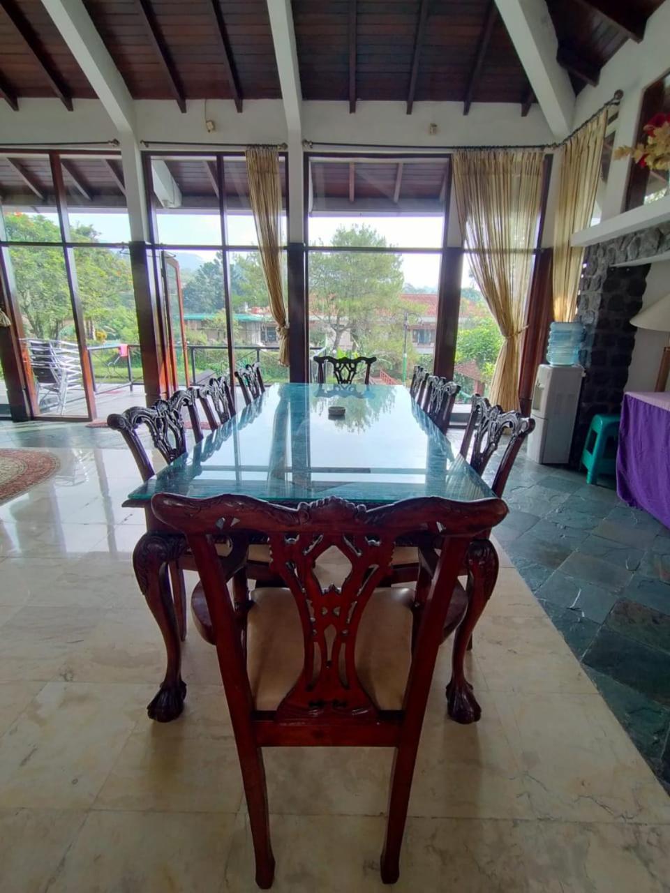 Villa Bukit Danau Lot 14 Cinengangirang Экстерьер фото